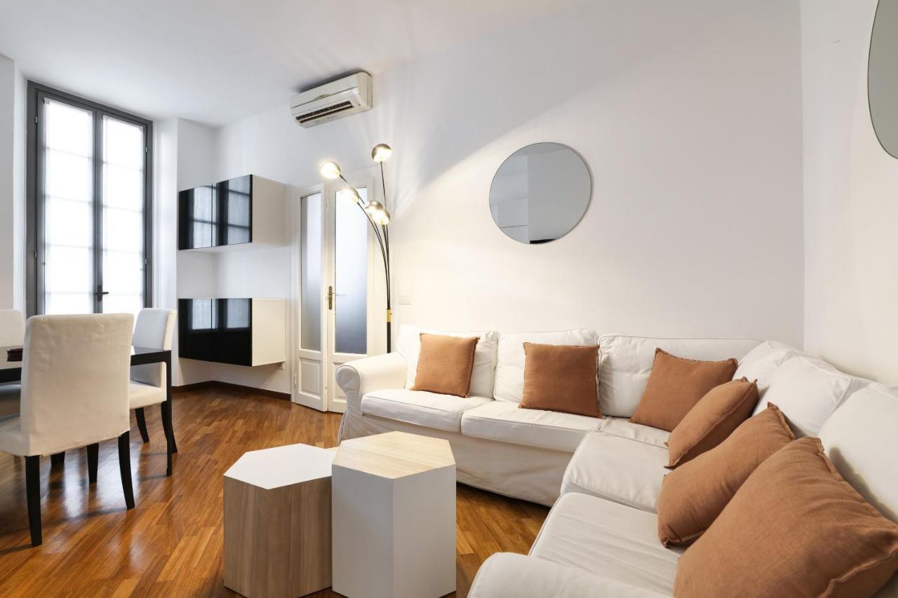 Charming San Babila Apt. มิลาน ภายนอก รูปภาพ